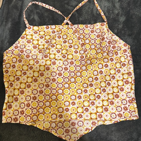 Cowl neck flower power top 🌼 - Picture 3 of 3